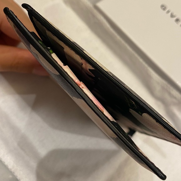 Givenchy floral bifold wallet - Picture 6 of 7